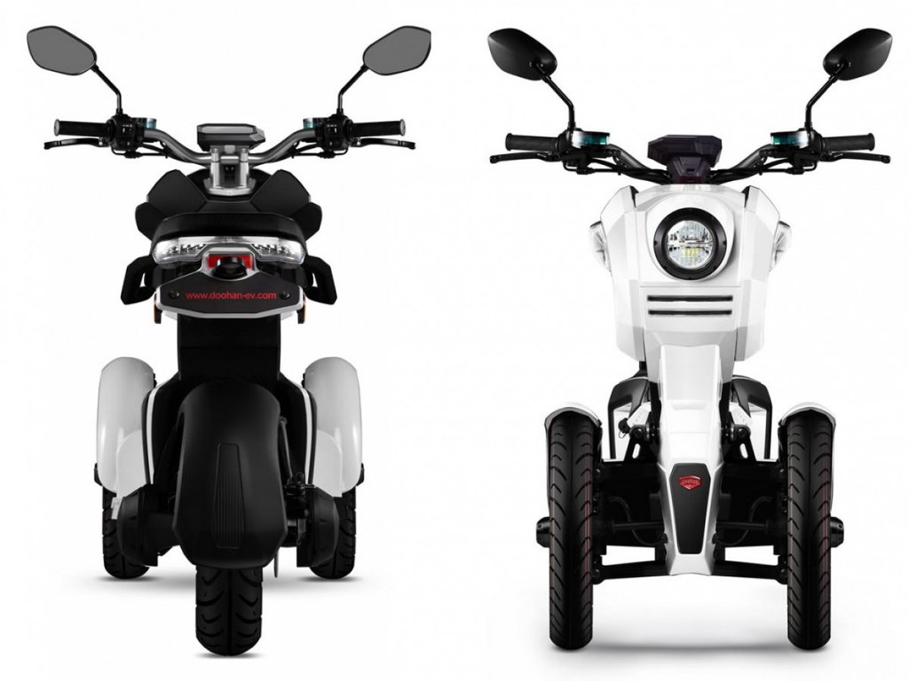scooter_electrique_3_roues_doohan_itank_50_noir_roue_arriere_1024x.jpg